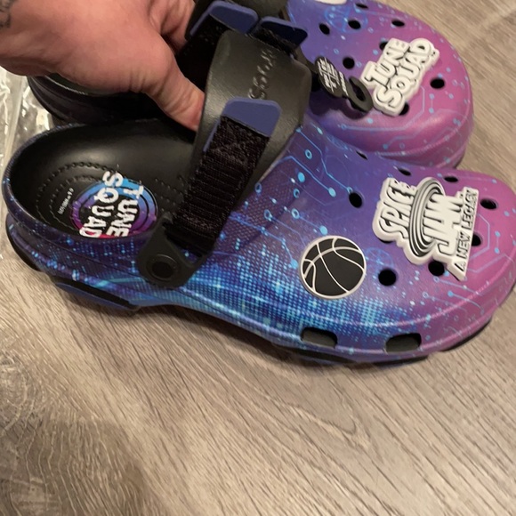 CROCS X SPACE JAM CLASSIC ALL-TERRAIN CLOG SHOES - Picture 3 of 12